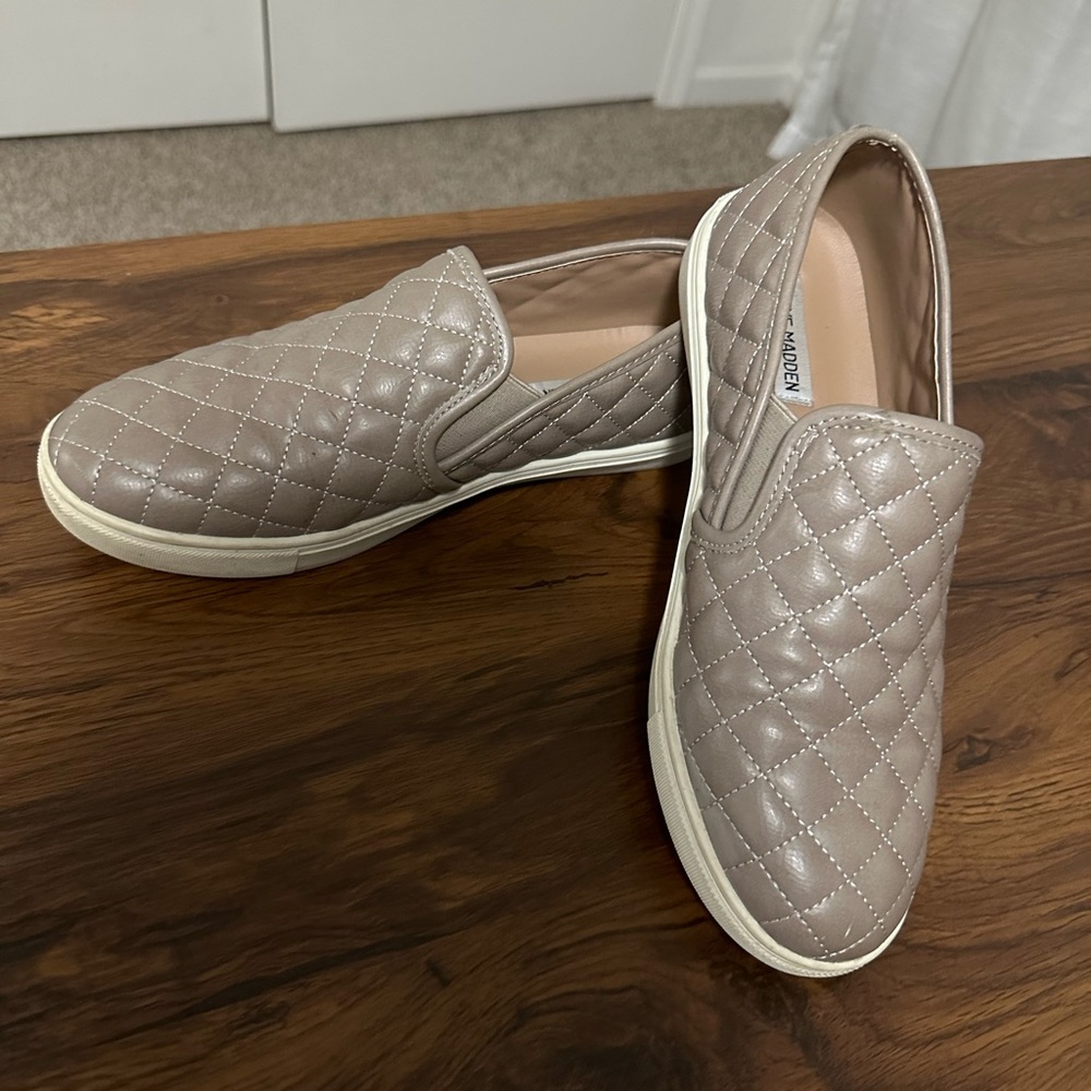 Steve Madden shoes only worn twice!